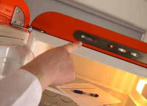 hűtők, fagyasztók tesztje - hőmérséklet stabilitás vizsgálata laborban